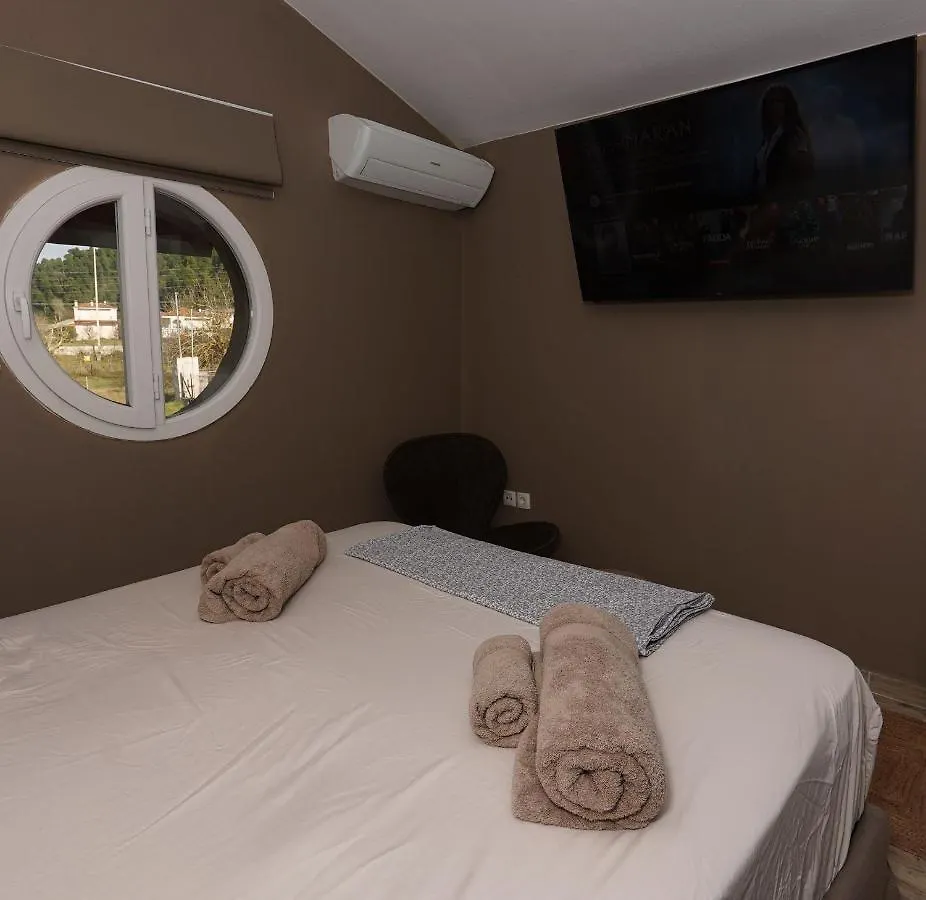 Villa Eli - Luxury Nature Getaway - Strategically Located For Beach Exploration - Onsite Power For Electric Vehicle Fourka Greece