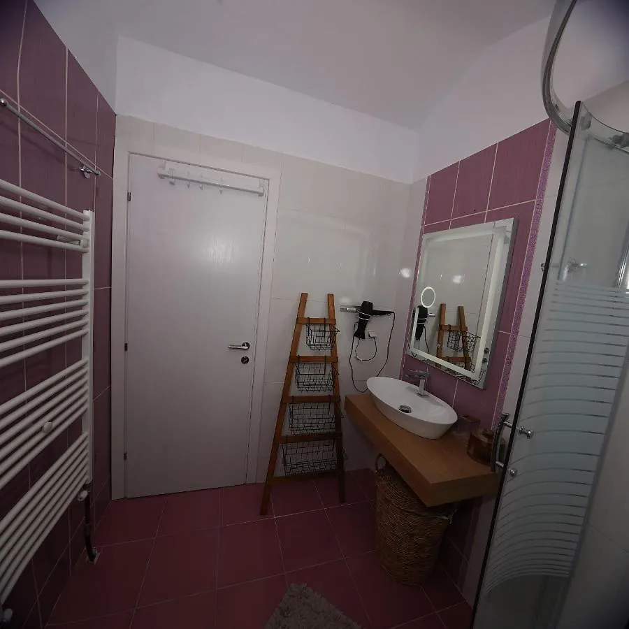 Villa Eli - Luxury Nature Getaway - Strategically Located For Beach Exploration - Onsite Power For Electric Vehicle Fourka