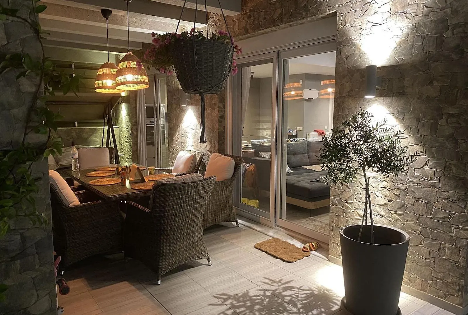 Villa Eli - Luxury Nature Getaway - Strategically Located For Beach Exploration - Onsite Power For Electric Vehicle Fourka