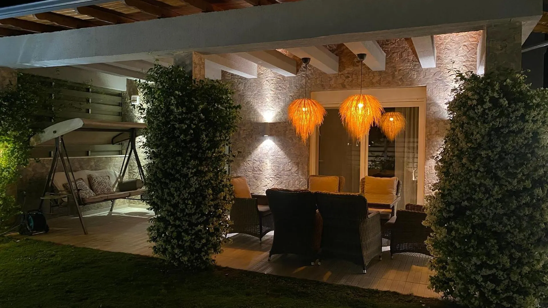 Villa Eli - Luxury Nature Getaway - Strategically Located For Beach Exploration - Onsite Power For Electric Vehicle Fourka Greece