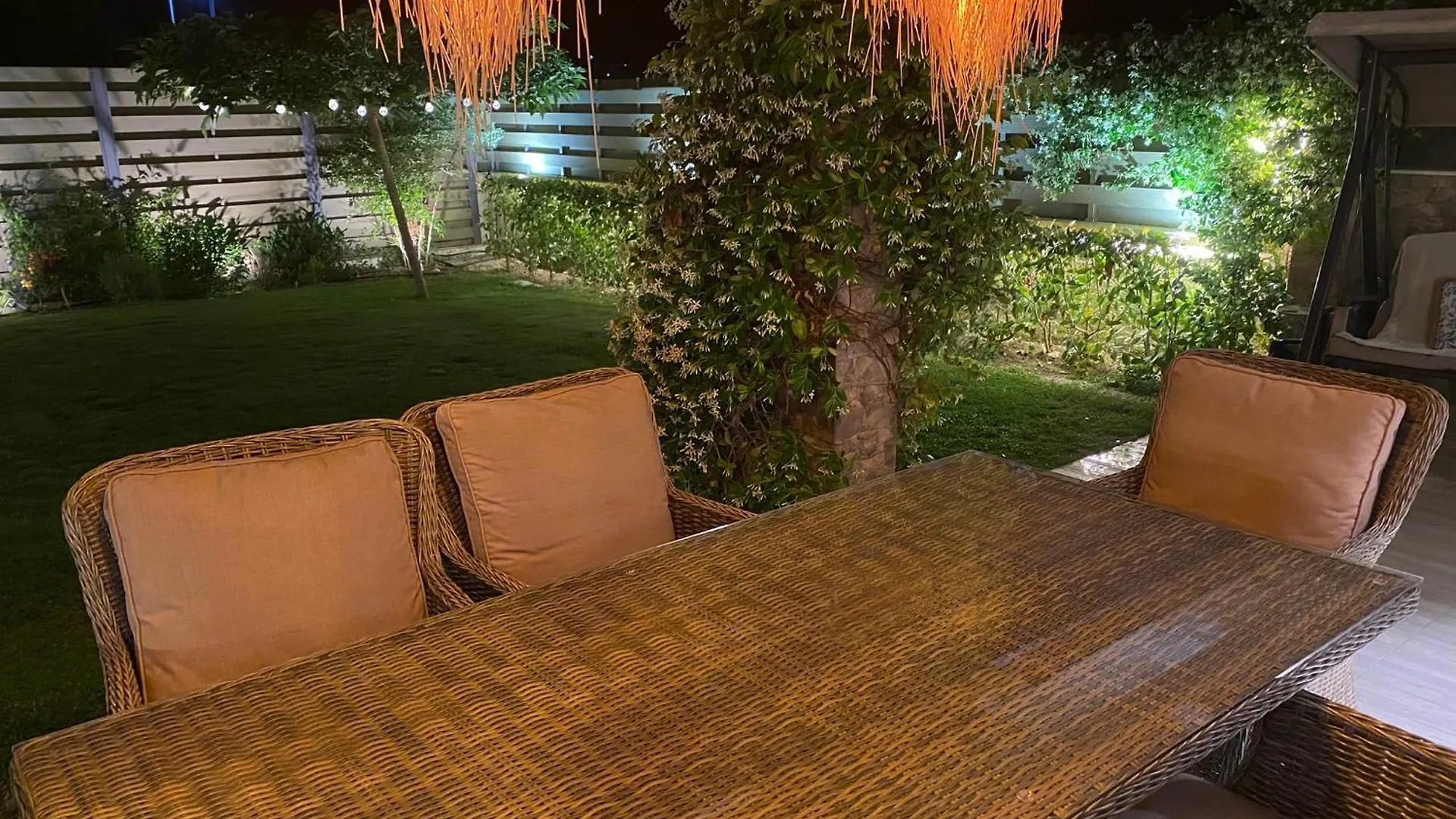 Villa Eli - Luxury Nature Getaway - Strategically Located For Beach Exploration - Onsite Power For Electric Vehicle Fourka